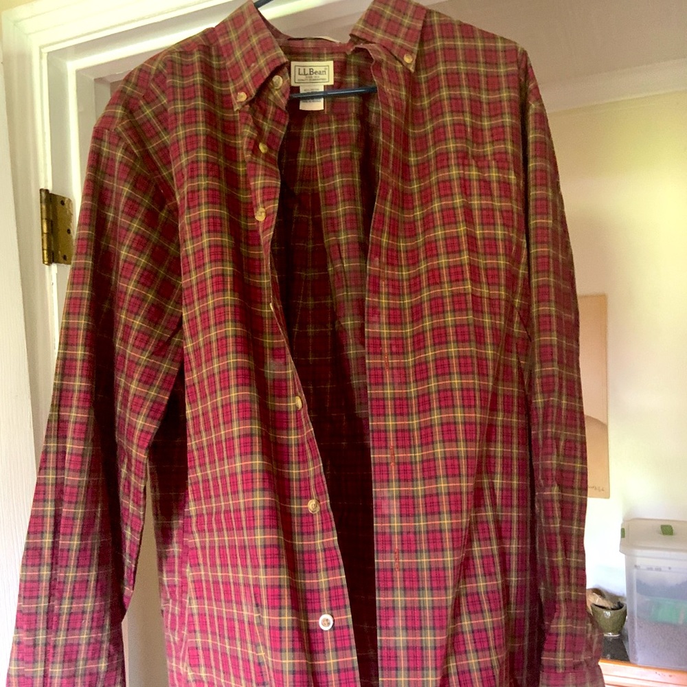 Men’s vintage LL BEAN plaid button down size M